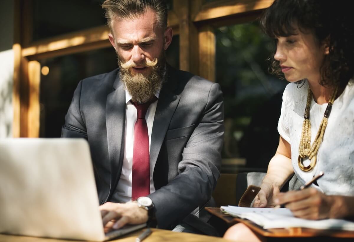 Would you prefer to read about an expert or meet the expert?